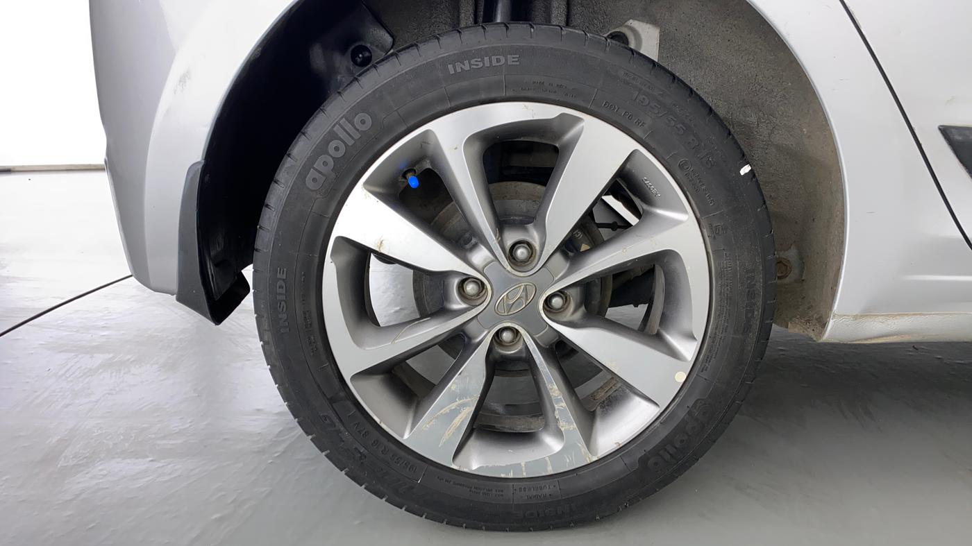 2015 Hyundai Elite i20 ASTA 1.2, Petrol, Manual, 33,624 km, Right Rear Wheel