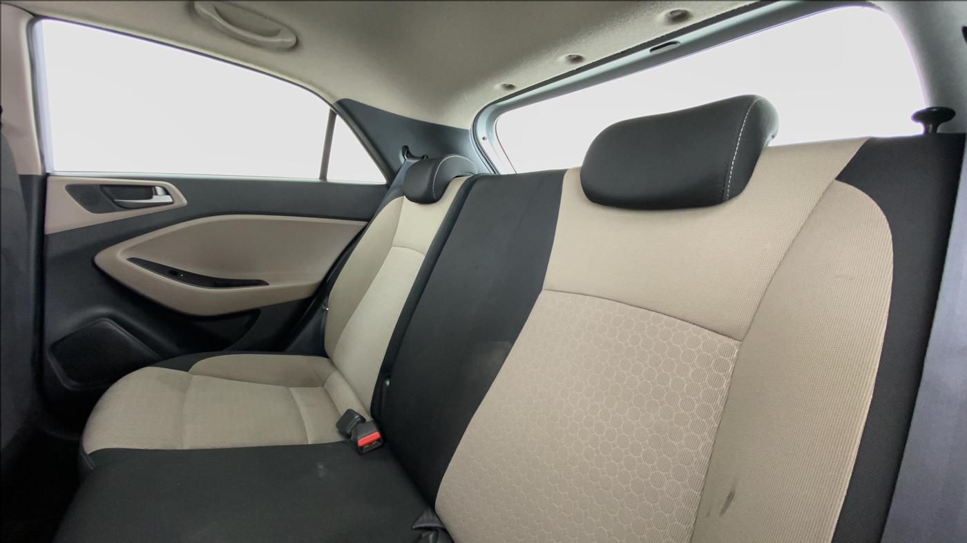 2015 Hyundai Elite i20 ASTA 1.2, Petrol, Manual, 33,624 km, Right Side Rear Door Cabin