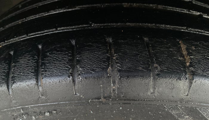 2021 Toyota Glanza G, Petrol, Manual, 35,512 km, Right Front Tyre Tread