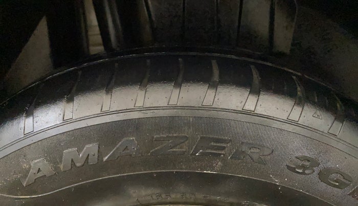 2019 Maruti Dzire LXI, CNG, Manual, 68,600 km, Right Rear Tyre Tread