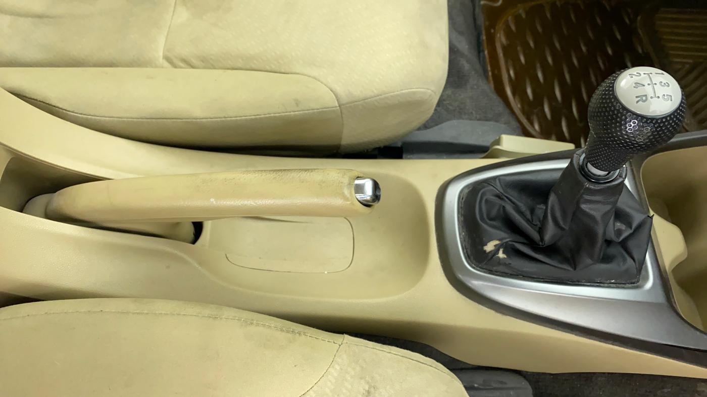 2013 Honda City S MT PETROL, Petrol, Manual, 96,271 km, Gear Lever