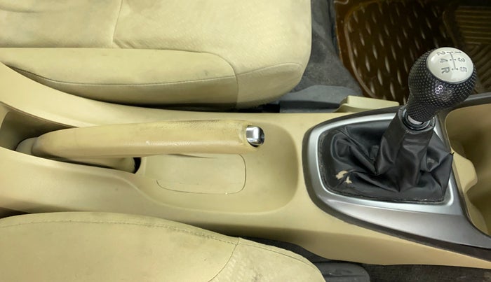 2013 Honda City S MT PETROL, Petrol, Manual, 96,271 km, Gear Lever