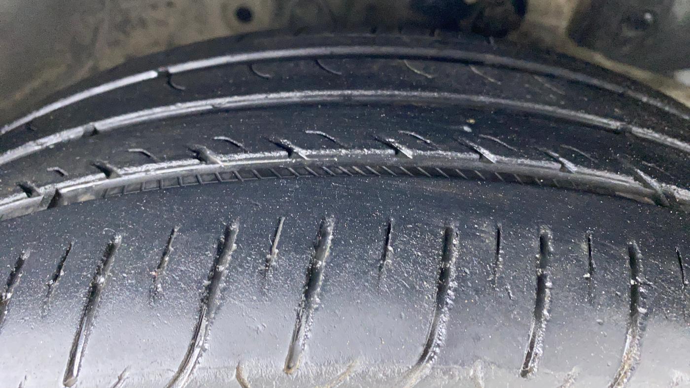 2013 Honda City S MT PETROL, Petrol, Manual, 96,271 km, Right Front Tyre Tread