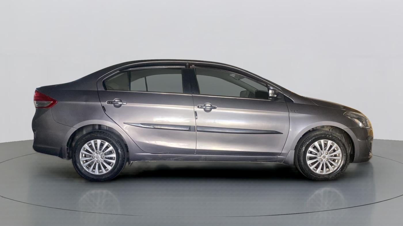 2015 Maruti Ciaz ZXI, Petrol, Manual, 24,565 km, Right Side