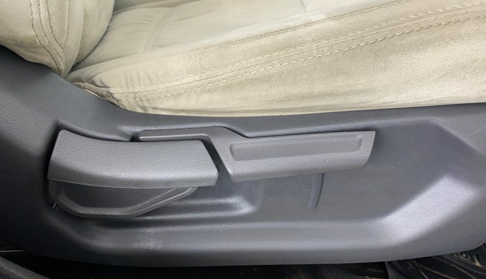 2021 Hyundai GRAND I10 NIOS SPORTZ 1.2 KAPPA VTVT CNG, CNG, Manual, 25,217 km, Driver Side Adjustment Panel