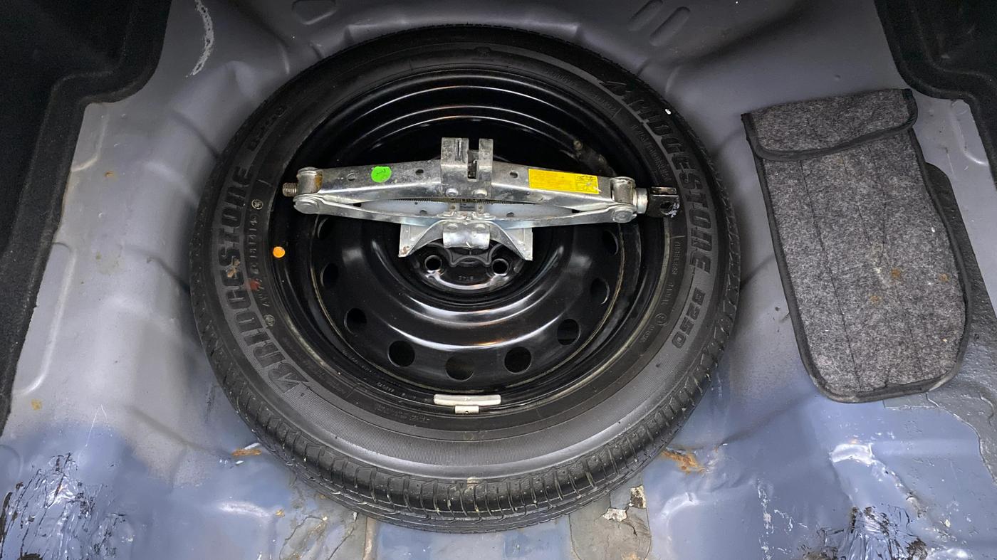 2014 Hyundai Xcent SX AT 1.2 (O), Petrol, Automatic, 40,254 km, Spare Tyre