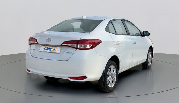 2018 Toyota YARIS V CVT, Petrol, Automatic, 34,644 km, Right Back Diagonal