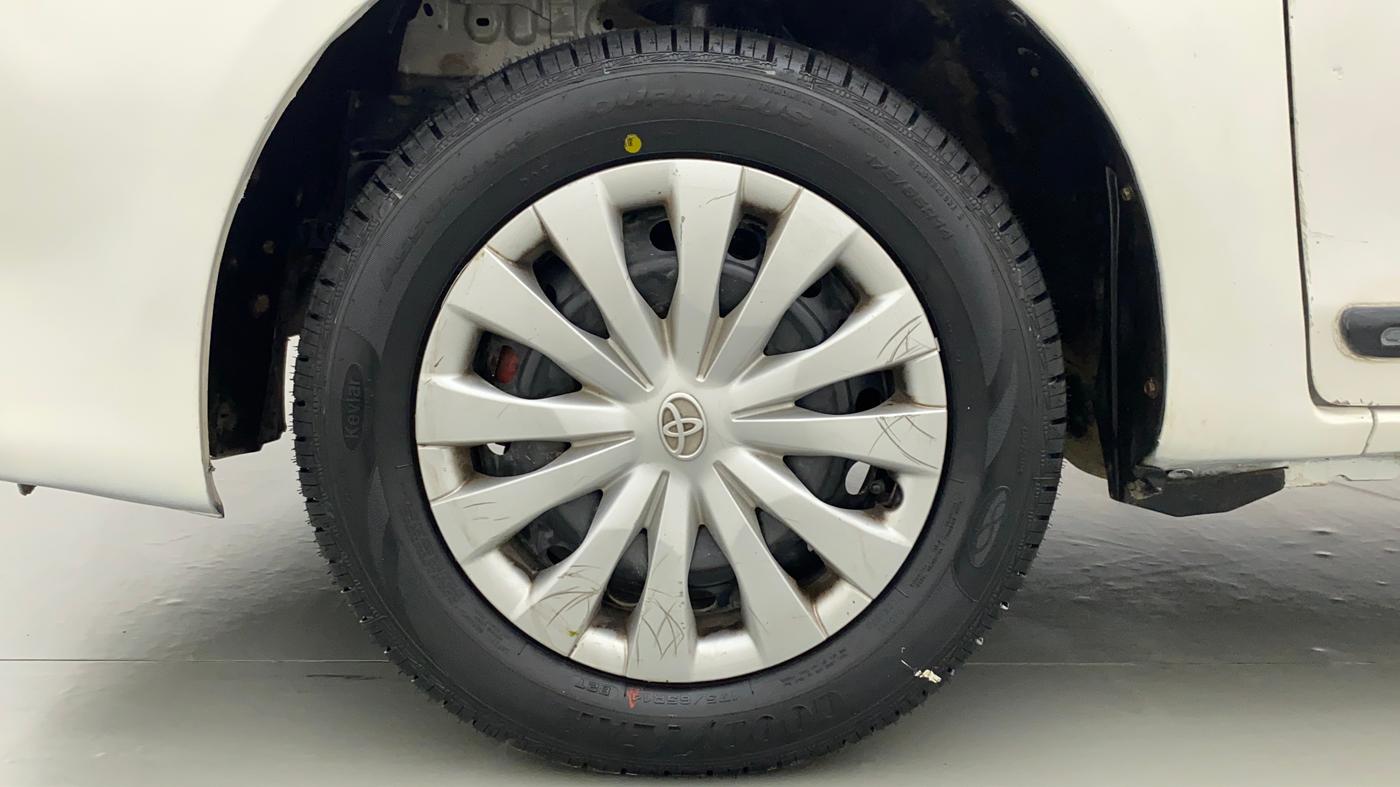2015 Toyota Etios Liva G, Petrol, Manual, 96,553 km, Left Front Wheel