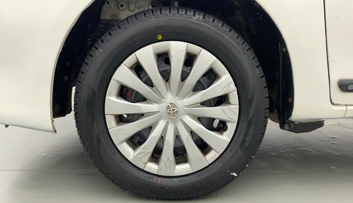 2015 Toyota Etios Liva G, Petrol, Manual, 96,553 km, Left Front Wheel