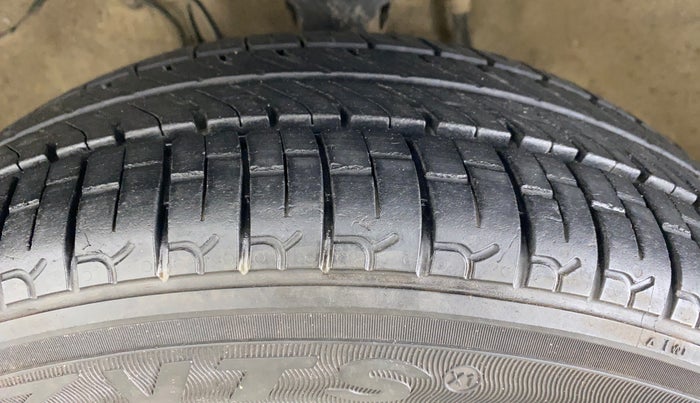 2019 Maruti Alto K10 LXI CNG, CNG, Manual, 65,329 km, Left Front Tyre Tread