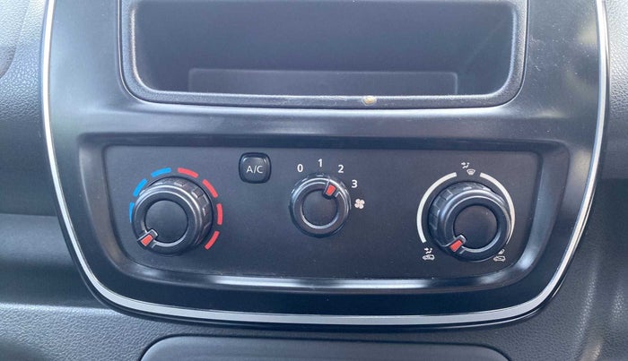 2017 Renault Kwid RXL, Petrol, Manual, 27,334 km, AC Unit - Directional switch has minor damage