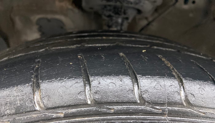 2017 Hyundai Creta 1.6 SX PLUS PETROL, Petrol, Manual, 47,521 km, Left Front Tyre Tread