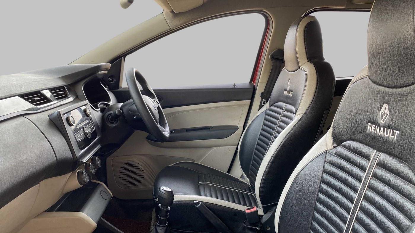 2019 Renault TRIBER 1.0 RXL PETROL, Petrol, Manual, 37,353 km, Right Side Front Door Cabin