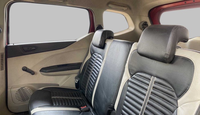 2019 Renault TRIBER 1.0 RXL PETROL, Petrol, Manual, 37,353 km, Right Side Rear Door Cabin