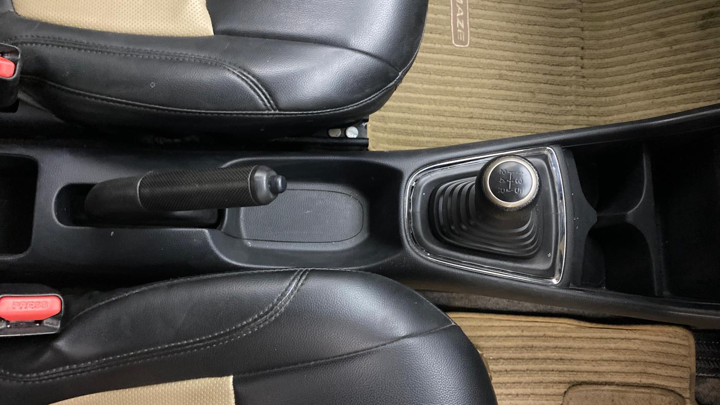 2019 Honda Amaze 1.2L I-VTEC VX, Petrol, Manual, 72,163 km, Gear Lever