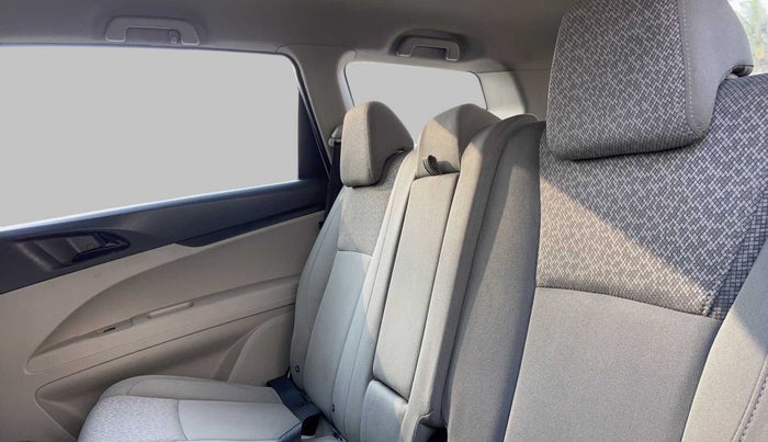 2020 Mahindra MARAZZO M4+ 8 STR, Diesel, Manual, 22,707 km, Right Side Rear Door Cabin