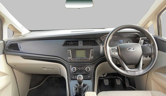 2020 Mahindra MARAZZO M4+ 8 STR, Diesel, Manual, 22,707 km, Dashboard