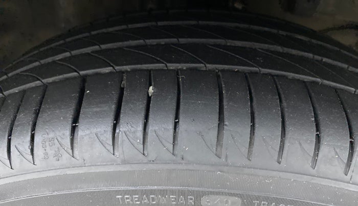 2016 Honda BR-V 1.5L I-VTEC S, Petrol, Manual, 46,226 km, Right Front Tyre Tread
