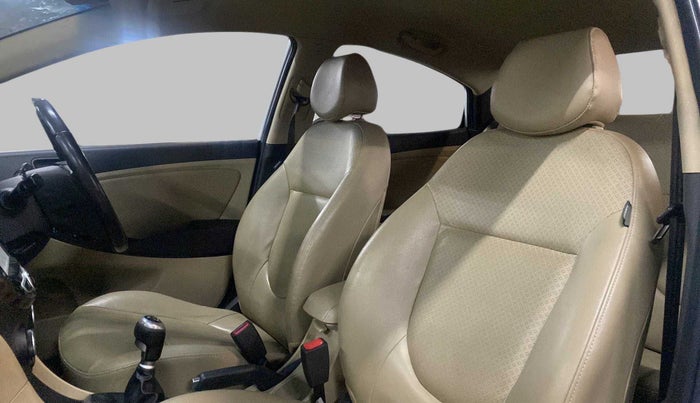 2016 Hyundai Verna FLUIDIC 1.6 CRDI S(O) 4S, Diesel, Manual, 93,705 km, Right Side Front Door Cabin