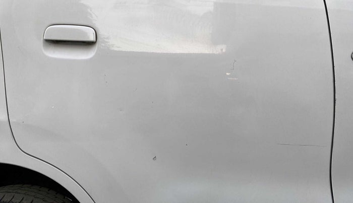 2018 Maruti Wagon R 1.0 VXI AMT, Petrol, Automatic, 52,571 km, Right rear door - Minor scratches