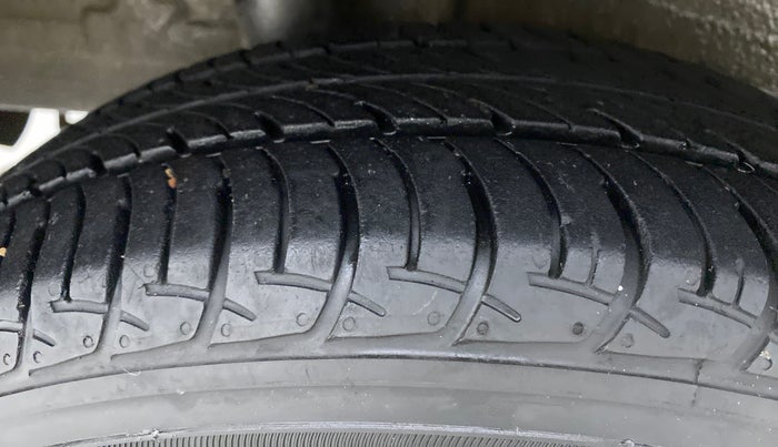 2020 Maruti New Wagon-R VXI 1.0, Petrol, Manual, 28,730 km, Right Rear Tyre Tread