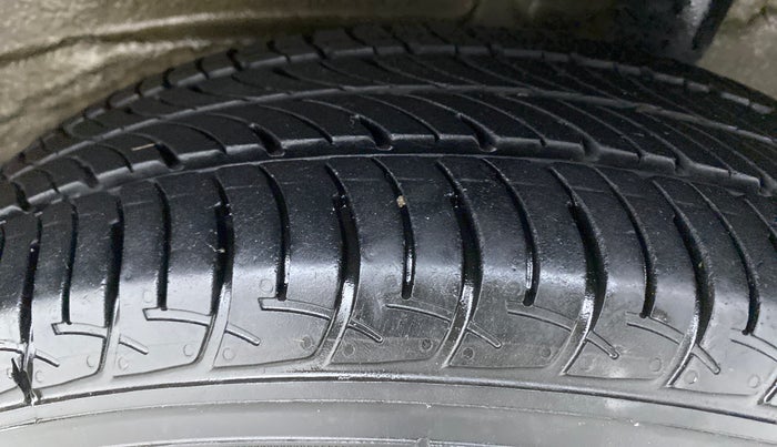 2020 Maruti New Wagon-R VXI 1.0, Petrol, Manual, 28,730 km, Left Rear Tyre Tread