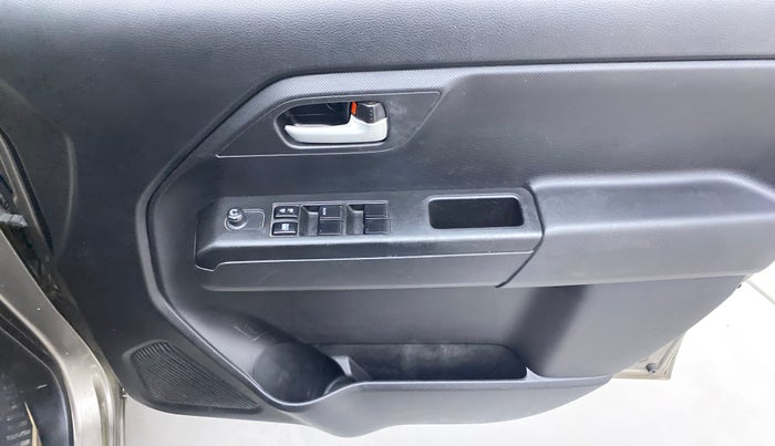 2020 Maruti New Wagon-R VXI 1.0, Petrol, Manual, 28,730 km, Driver Side Door Panels Control