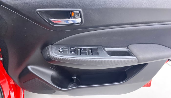 2020 Maruti Swift VXI, Petrol, Manual, 17,816 km, Driver Side Door Panels Control