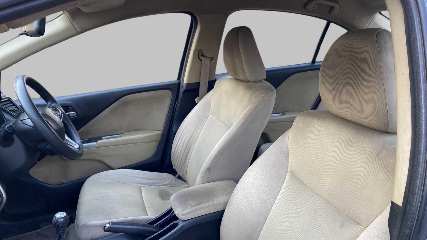 2016 Honda City V MT PETROL, Petrol, Manual, 51,618 km, Right Side Front Door Cabin