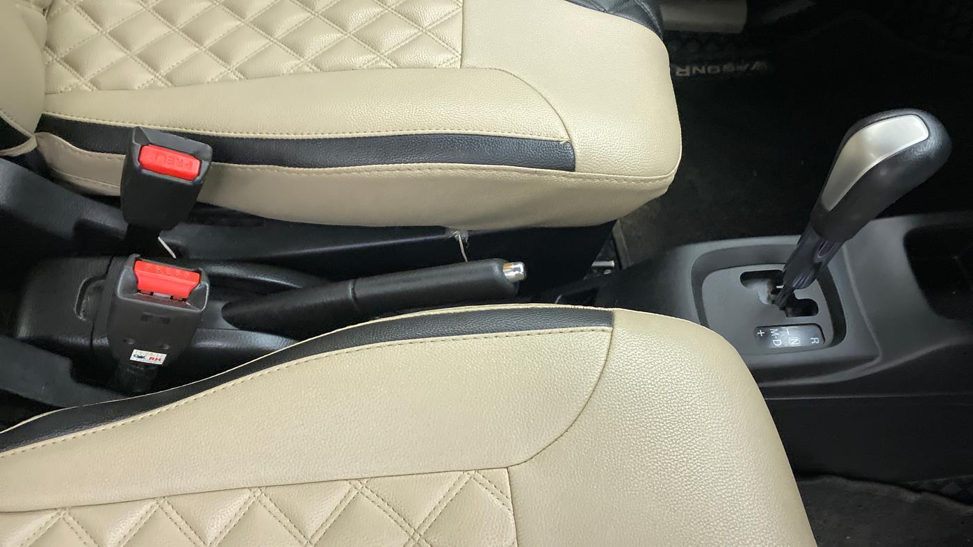 2017 Maruti Wagon R 1.0 VXI+ AMT, Petrol, Automatic, 54,469 km, Gear Lever