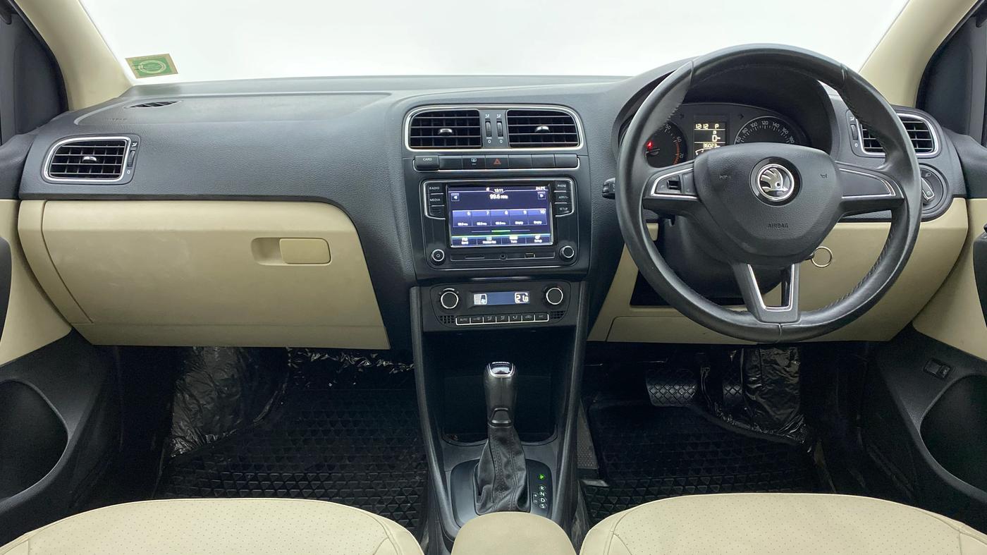 2017 Skoda Rapid 1.6 MPI STYLE AT, Petrol, Automatic, 36,023 km, Dashboard