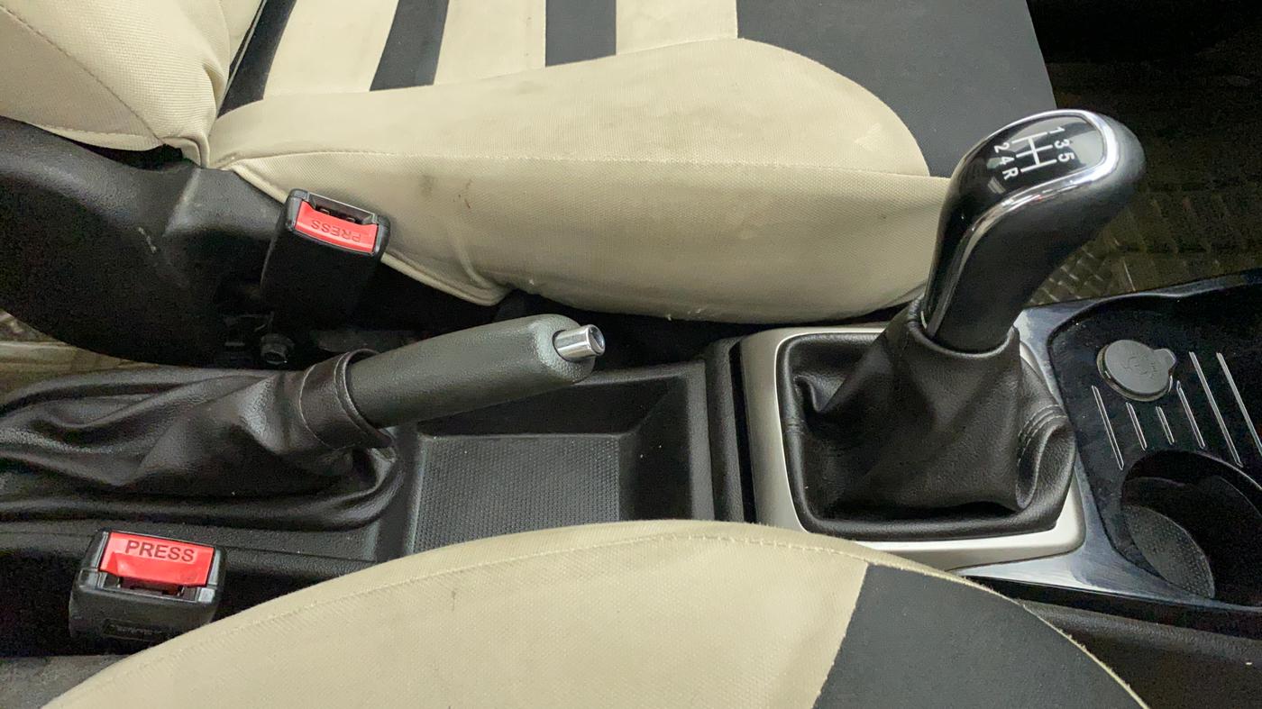 2014 Tata Zest XT RT, Petrol, Manual, 79,808 km, Gear Lever
