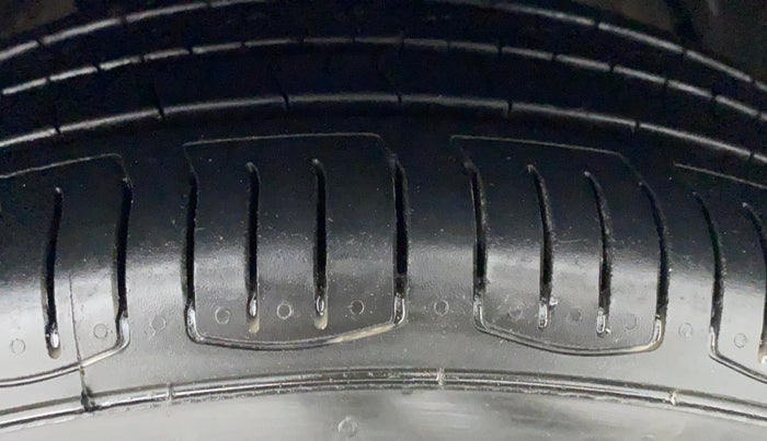 2014 Tata Zest XT RT, Petrol, Manual, 79,808 km, Right Front Tyre Tread