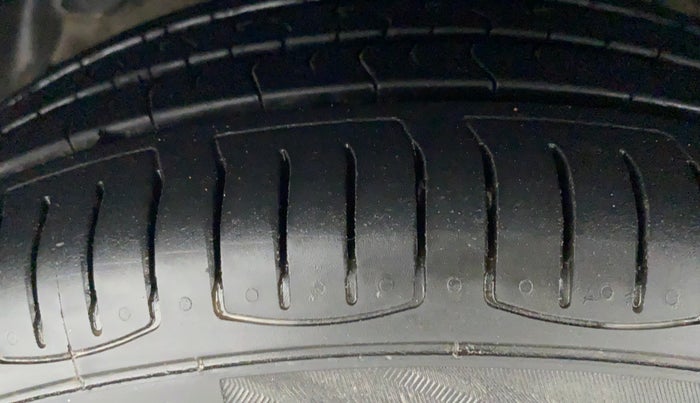 2014 Tata Zest XT RT, Petrol, Manual, 79,808 km, Left Front Tyre Tread
