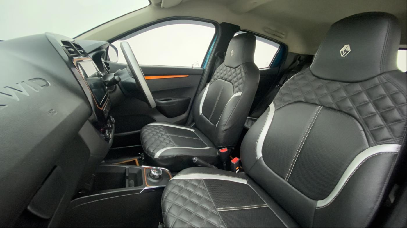 2022 Renault Kwid 1.0 CLIMBER OPT AMT, Petrol, Automatic, 7,969 km, Right Side Front Door Cabin