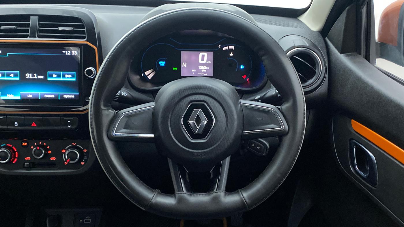 2022 Renault Kwid 1.0 CLIMBER OPT AMT, Petrol, Automatic, 7,969 km, Steering Wheel Close Up