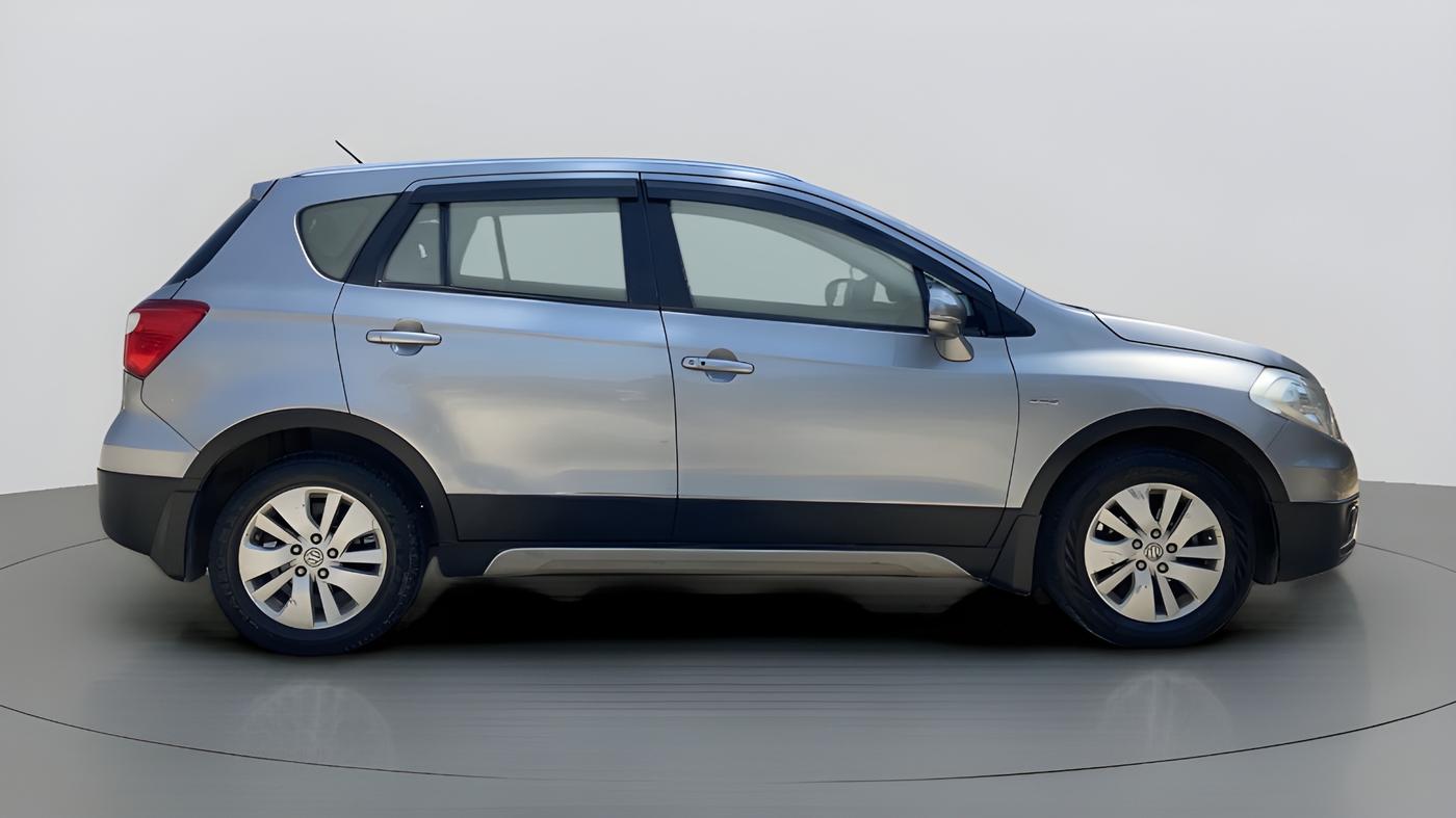 2015 Maruti S Cross ALPHA 1.3, Diesel, Manual, 36,307 km, Right Side View