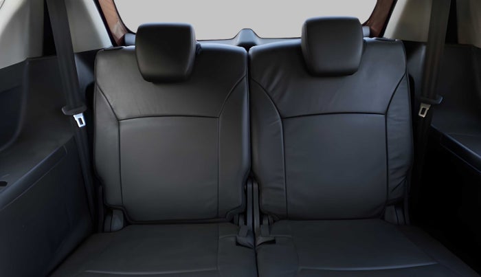 2021 Maruti XL6 ALPHA MT, Petrol, Manual, 40,870 km, Third Seat Row ( optional )