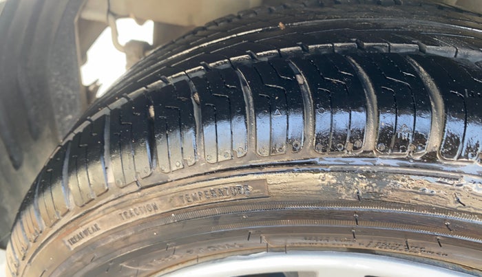 2021 Tata Tiago XT PETROL, Petrol, Manual, 1,40,973 km, Right Rear Tyre Tread