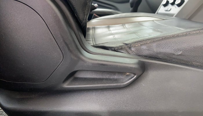 2021 Tata Tiago XT PETROL, Petrol, Manual, 1,40,973 km, Driver Side Adjustment Panel