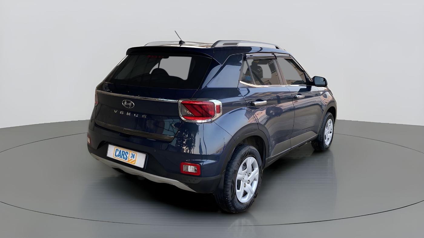 2020 Hyundai VENUE S 1.2, Petrol, Manual, 7,770 km, Right Back Diagonal