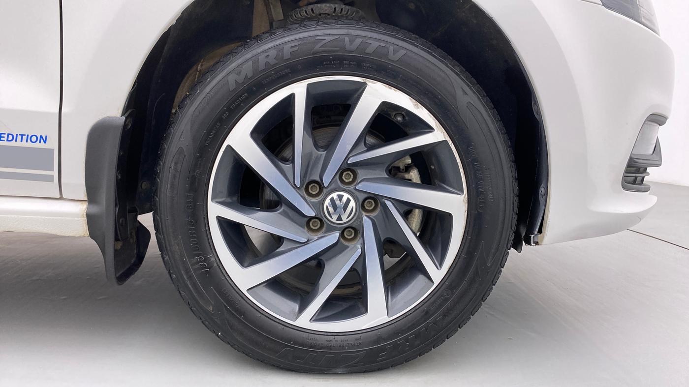 2019 Volkswagen Polo COMFORTLINE  CUP EDITION, Petrol, Manual, 36,003 km, Right Front Wheel