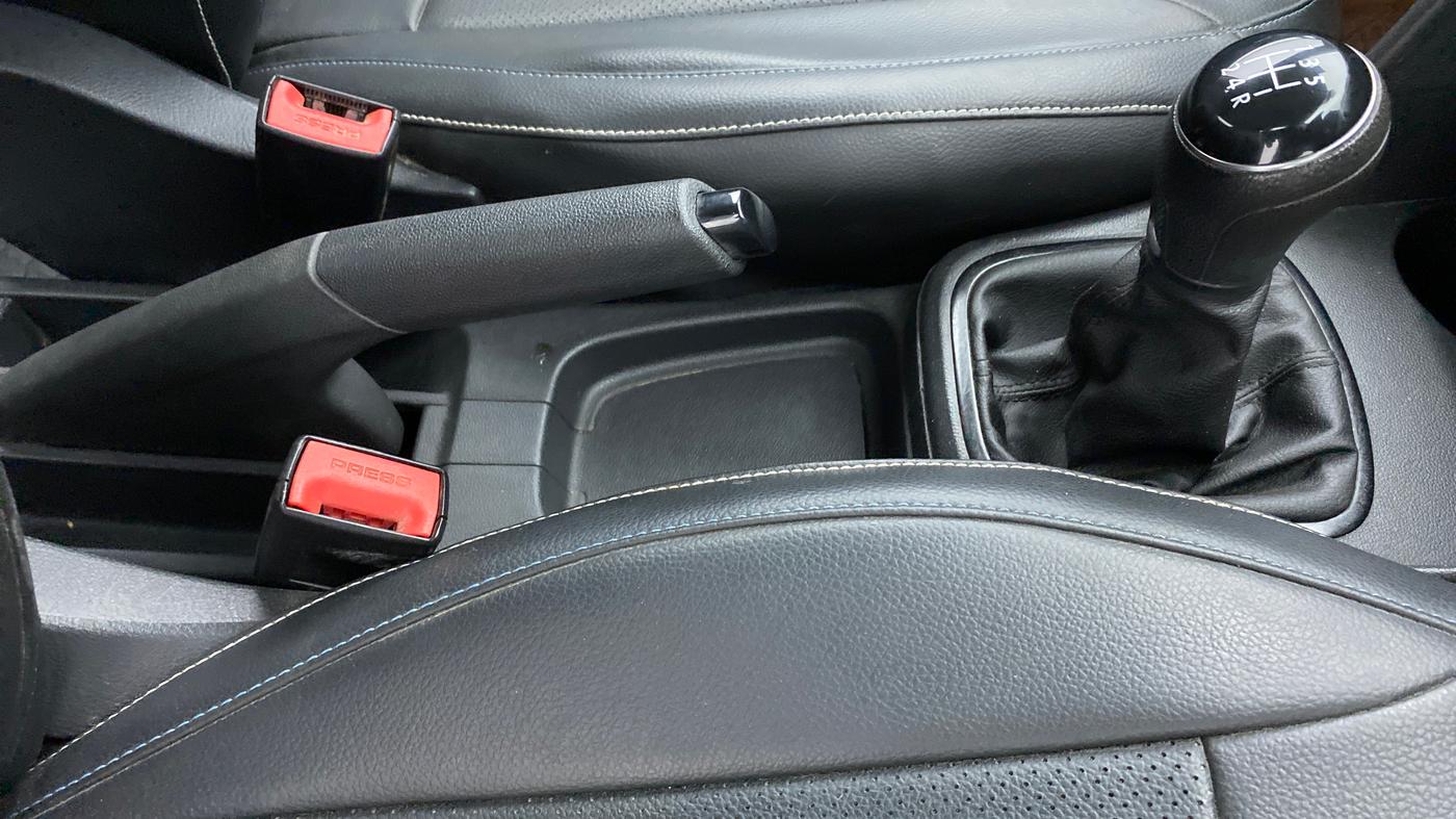 2019 Volkswagen Polo COMFORTLINE  CUP EDITION, Petrol, Manual, 36,003 km, Gear Lever
