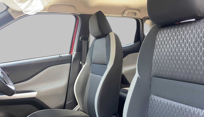 2022 Nissan MAGNITE XV CVT TURBO, Petrol, Automatic, 2,716 km, Right Side Front Door Cabin