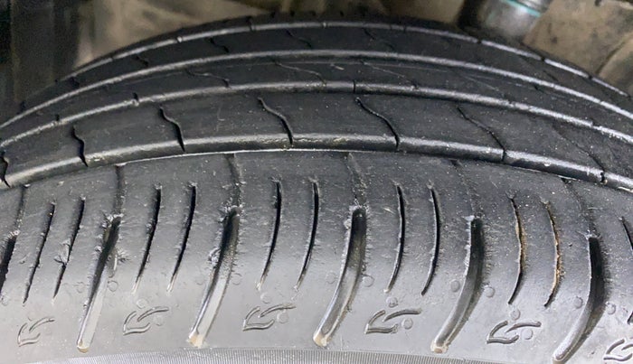 2018 Maruti Vitara Brezza ZDI PLUS AMT, Diesel, Automatic, 36,428 km, Left Front Tyre Tread