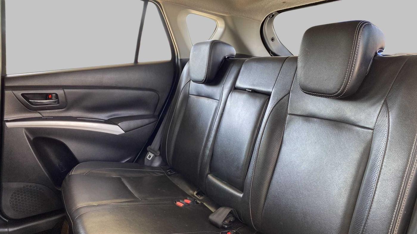 2017 Maruti S Cross ALPHA 1.3, Diesel, Manual, 99,360 km, Right Side Rear Door Cabin