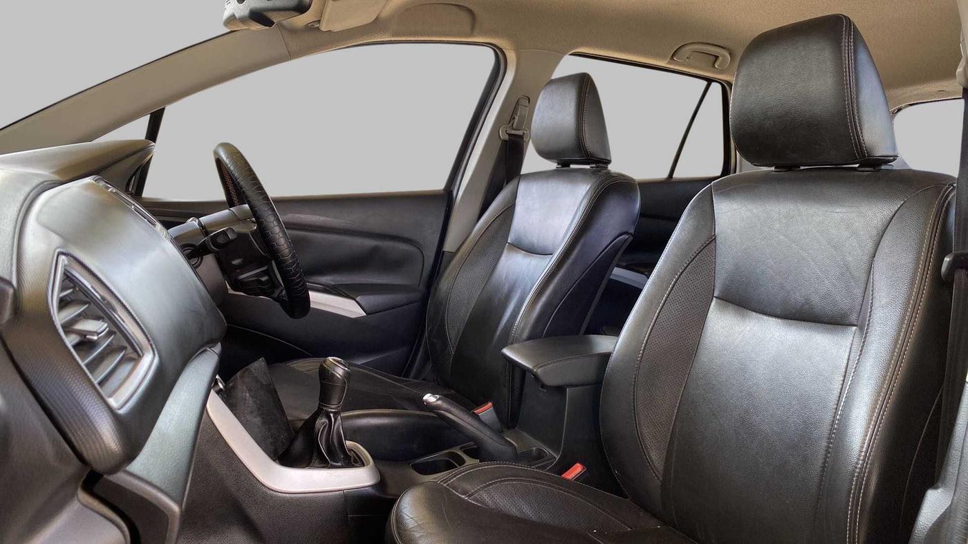 2017 Maruti S Cross ALPHA 1.3, Diesel, Manual, 99,360 km, Right Side Front Door Cabin