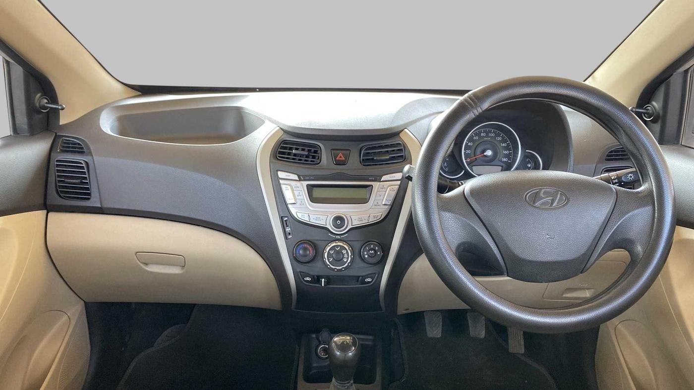 2018 Hyundai Eon MAGNA +, Petrol, Manual, 21,383 km, Dashboard