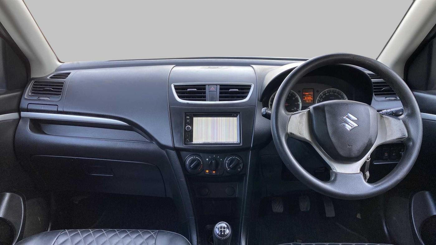 2014 Maruti Swift VXI, Petrol, Manual, 81,379 km, Dashboard