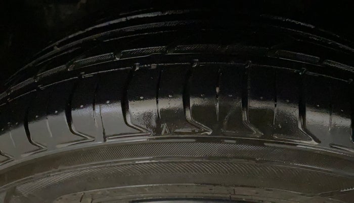 2021 Tata NEXON XZ PLUS PETROL DARK EDITION, Petrol, Manual, 68,454 km, Left Front Tyre Tread